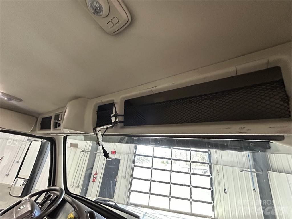 Volvo VNM64T200 Trekkvogner
