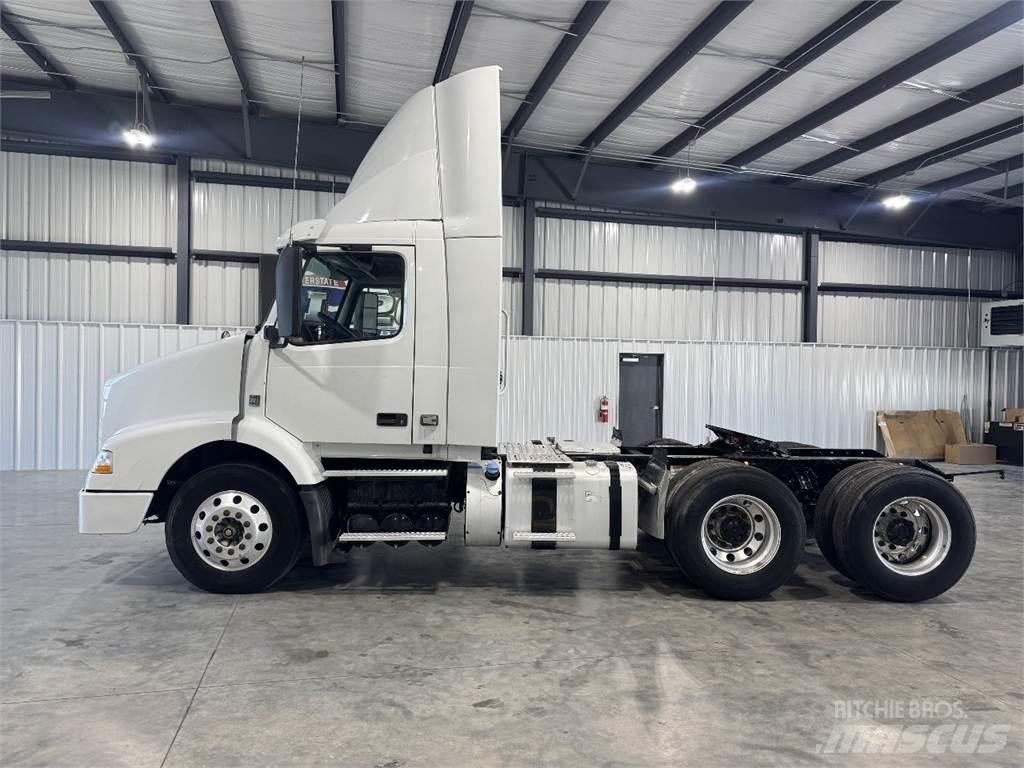 Volvo VNM64T200 Trekkvogner