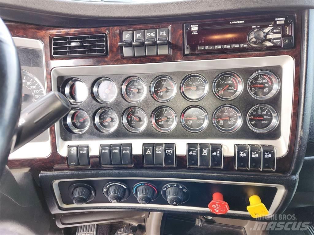 Kenworth W900L Trekkvogner