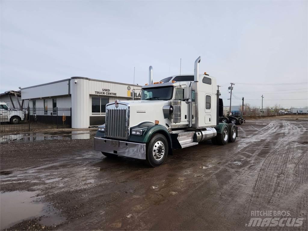 Kenworth W900L Trekkvogner