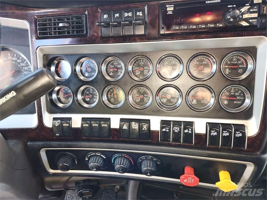 Kenworth W900L Trekkvogner