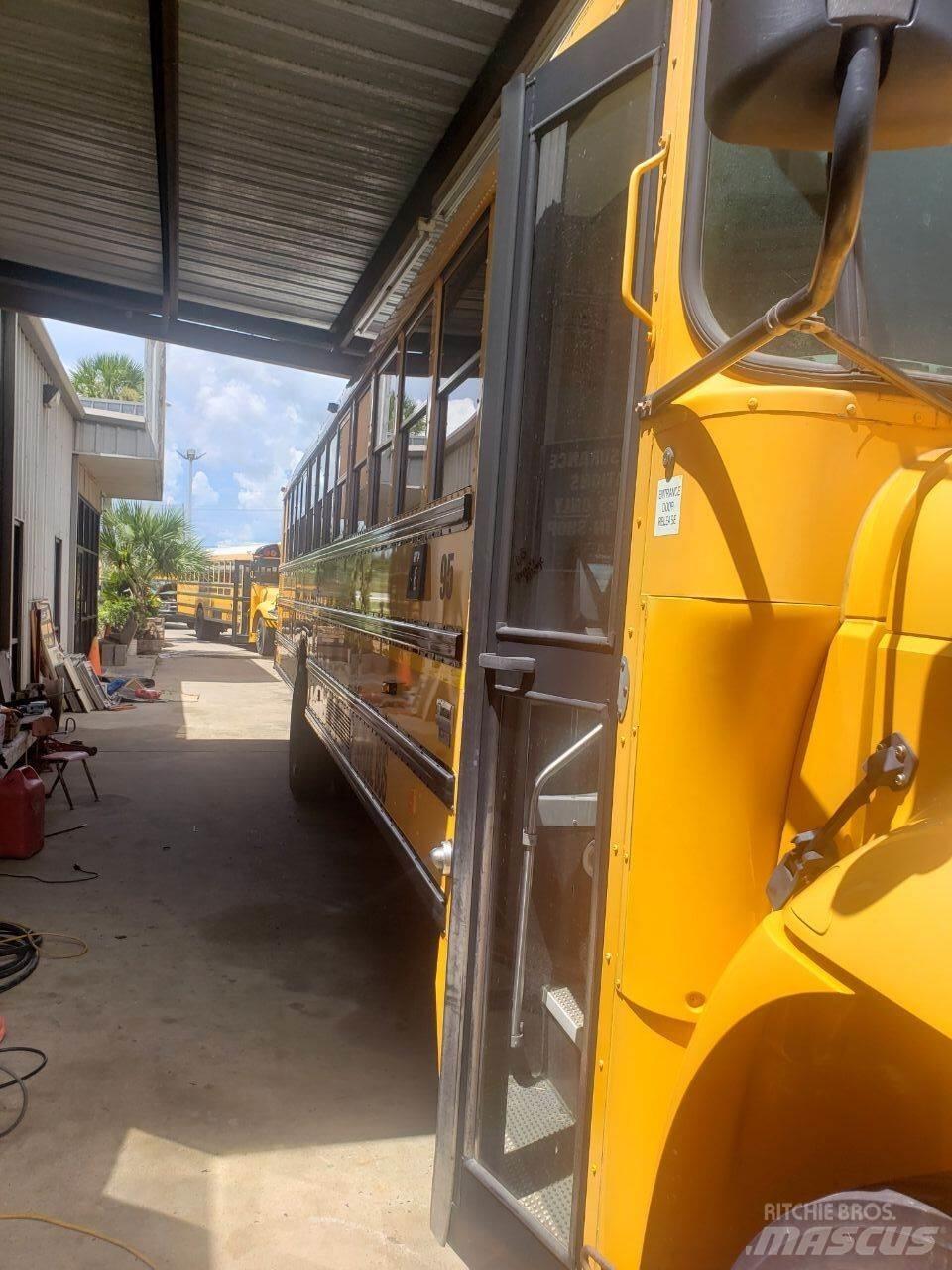 IC Bus CE300 Andre busser
