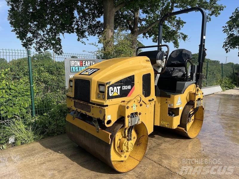CAT CB24B Roller Tandem Valser