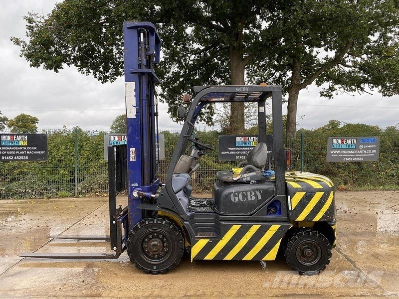 Komatsu FD25T-12 Gaffeltrucker - Annet