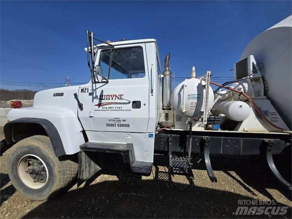 Ford L9000 Andre komponenter