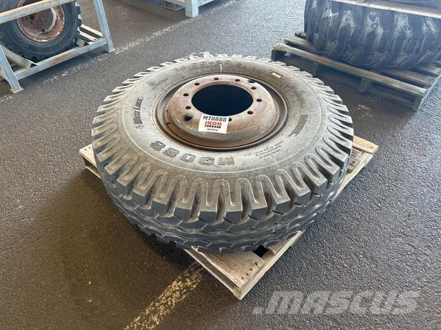  14.00-20 Tyres Dekk, hjul og felger
