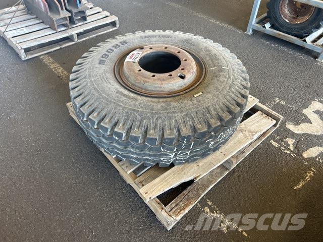  14.00-20 Tyres Dekk, hjul og felger