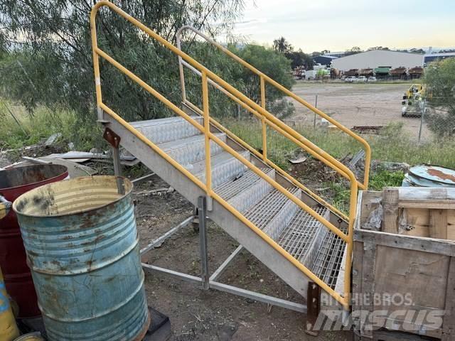 Acess Stairs Anlegg - Annet