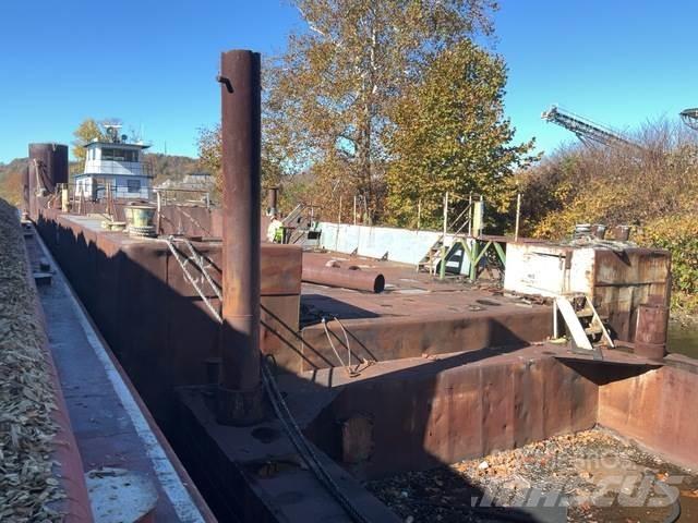  Barge Arbeidsbåter, lektere og pontonger