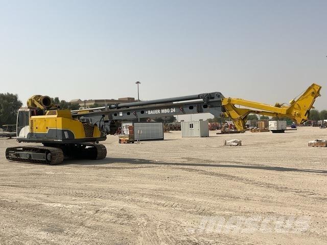 Bauer MBG24 Store borerigger