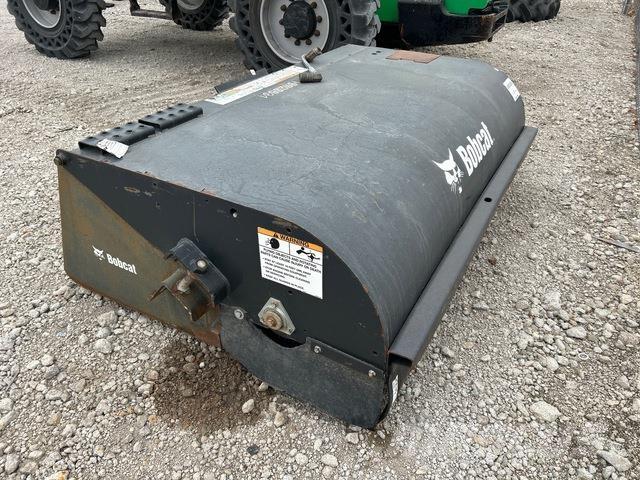 Bobcat  Feiemaskiner