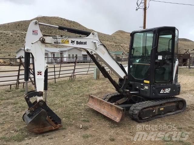 Bobcat E32i Beltegraver