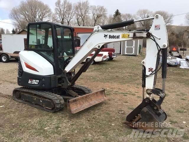 Bobcat E32i Beltegraver