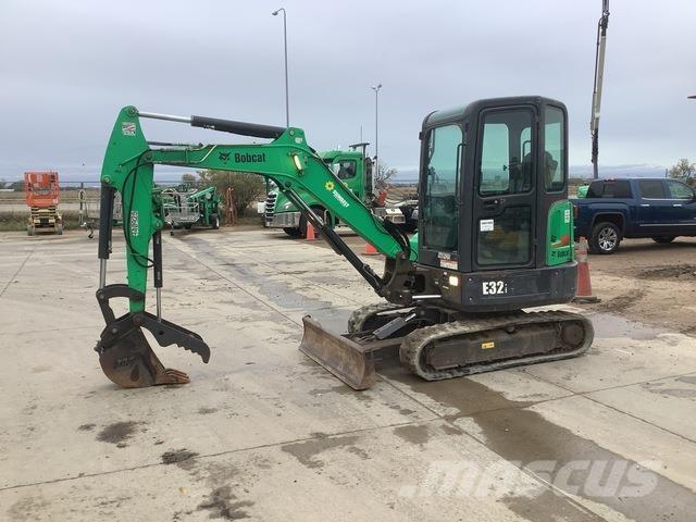 Bobcat E32i Beltegraver