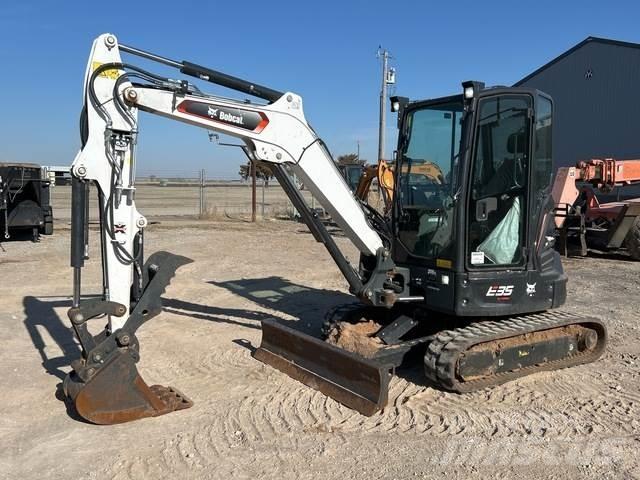 Bobcat E35 Beltegraver