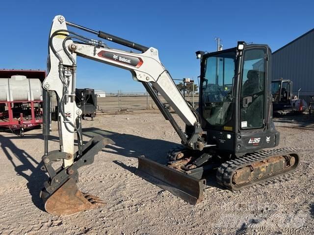 Bobcat E35 Beltegraver