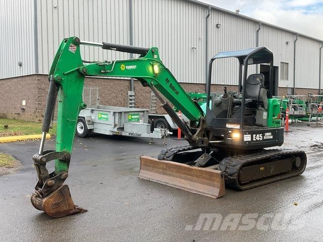 Bobcat E45 Beltegraver