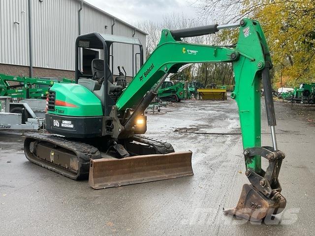 Bobcat E45 Beltegraver