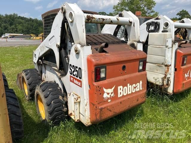 Bobcat S250 Kompaktlastere
