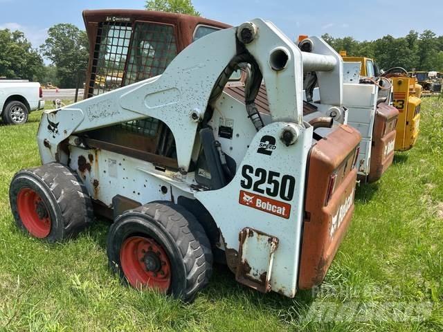 Bobcat S250 Kompaktlastere