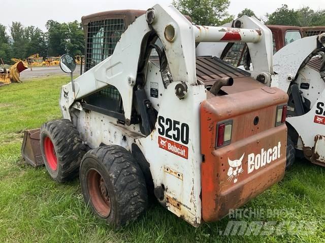 Bobcat S250 Kompaktlastere