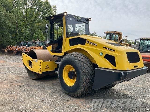 Bomag BW211 D Valsetog