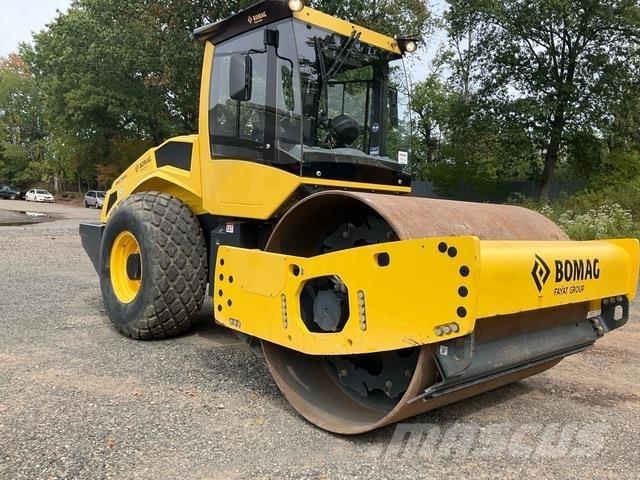 Bomag BW211 D Valsetog