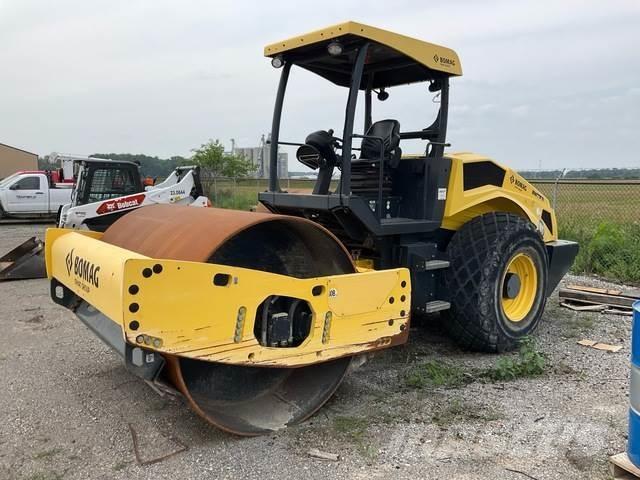 Bomag BW211D-5 Valsetog