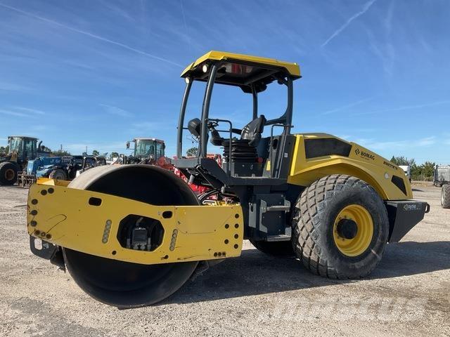 Bomag BW211D-5 Valsetog
