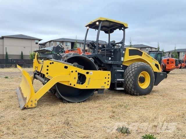 Bomag BW213DH Valsetog