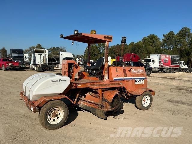 Broce RJ350 Innendørs feiemaskiner