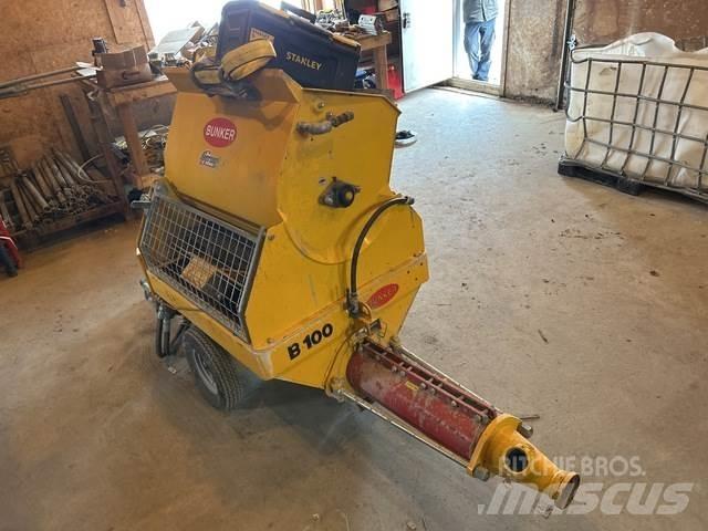  Bunker B100E Betongpumpe biler