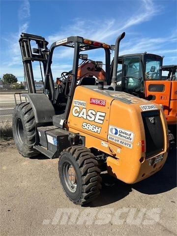 CASE 586H Terrenggående gaffeltruck