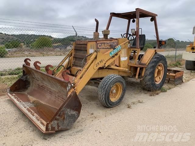 Case IH 480ELL Frontlastere og graveredskap