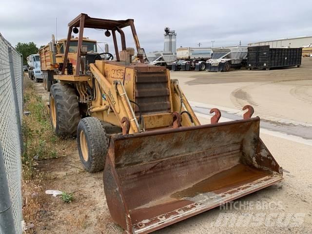 Case IH 480ELL Frontlastere og graveredskap