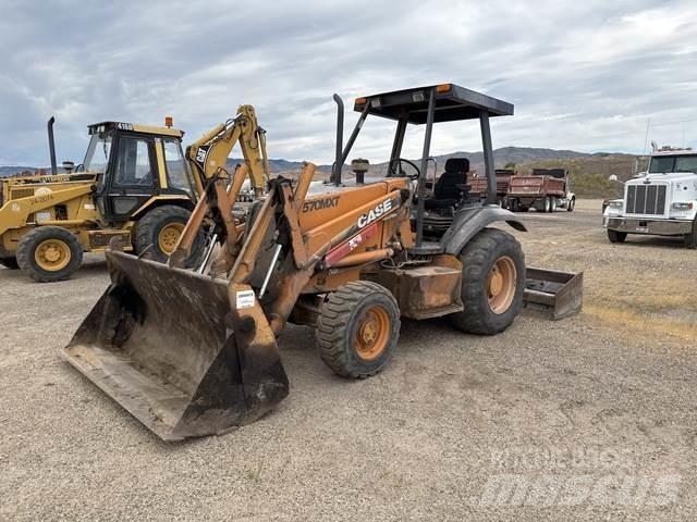 Case IH 570MXT Frontlastere og graveredskap