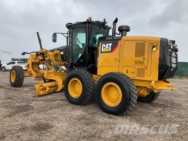 CAT 12M3 Veihøvler