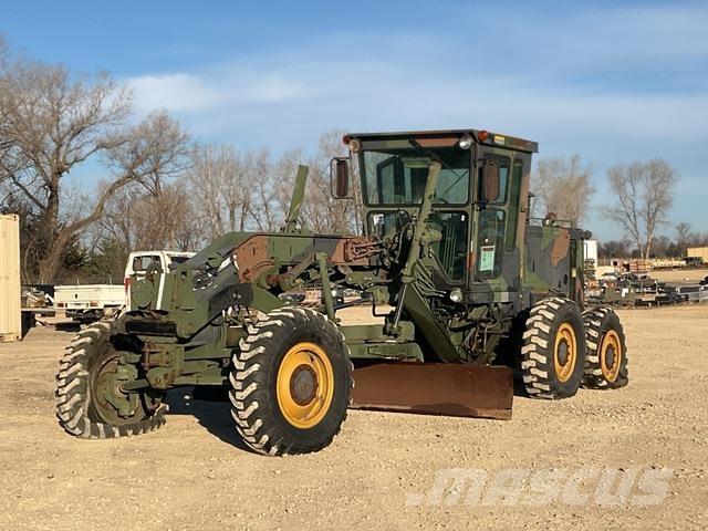 CAT 130G MIL Veihøvler