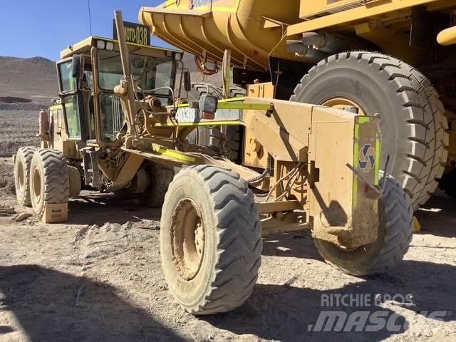 CAT 160H Veihøvler