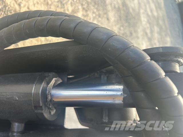 CAT 216B3 Kompaktlastere