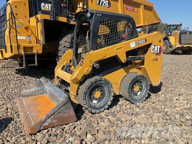 CAT 226D3 Kompaktlastere
