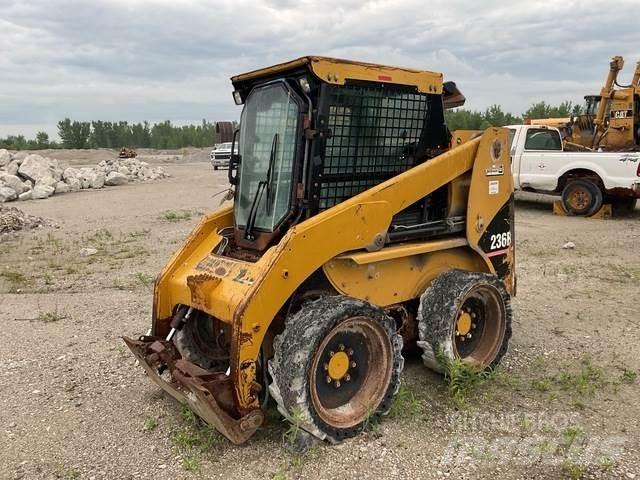 CAT 236B Kompaktlastere