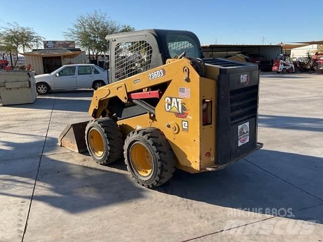 CAT 236D Kompaktlastere