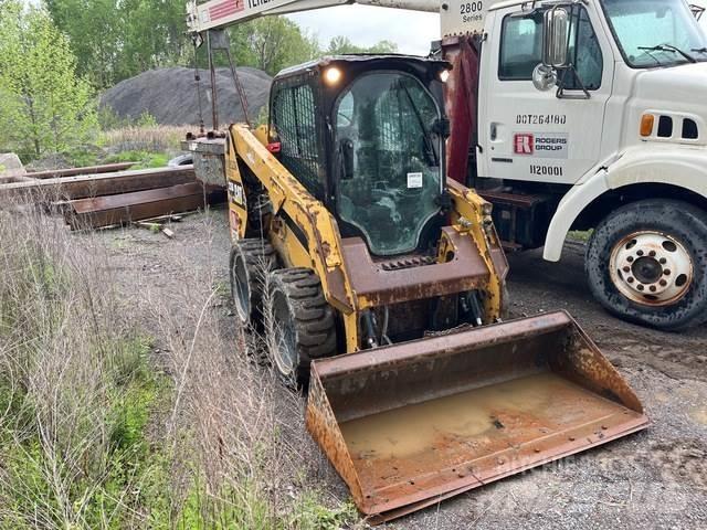 CAT 236D Kompaktlastere