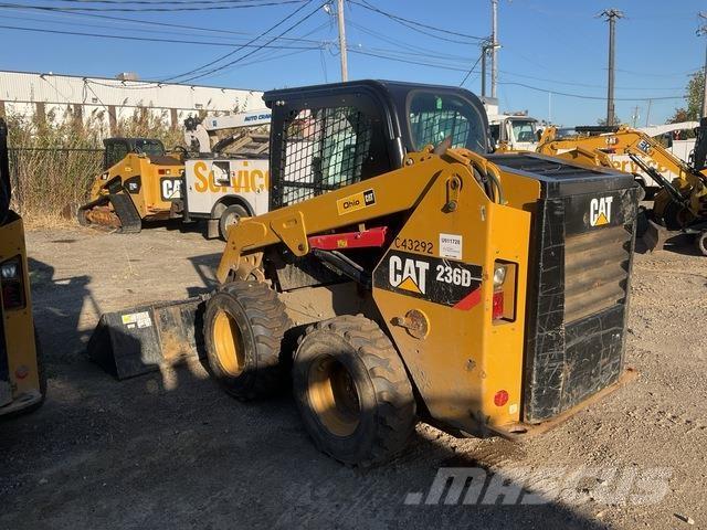 CAT 236D Kompaktlastere
