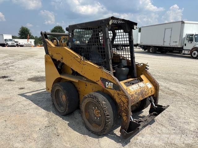 CAT 242B3 Kompaktlastere