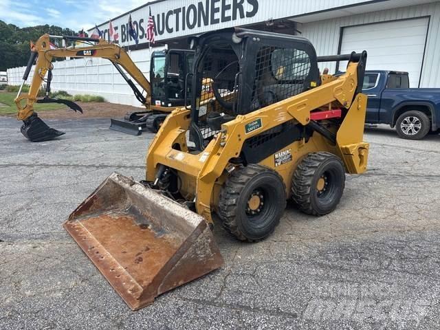 CAT 242D Kompaktlastere