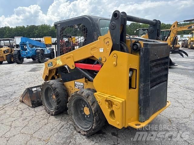 CAT 242D Kompaktlastere