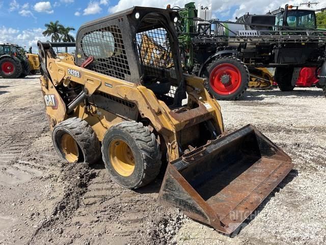 CAT 242D3 Kompaktlastere
