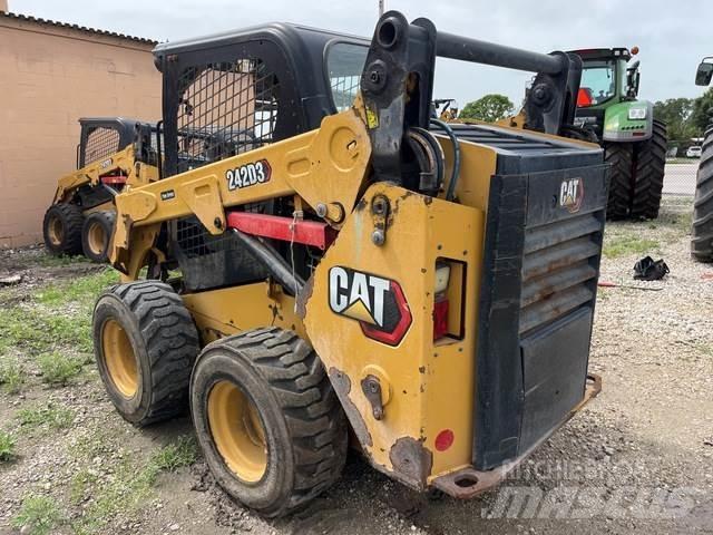 CAT 242D3 Kompaktlastere